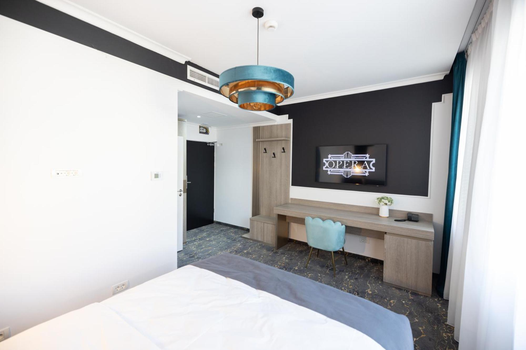 Opera Hotel Temesvár Kültér fotó
