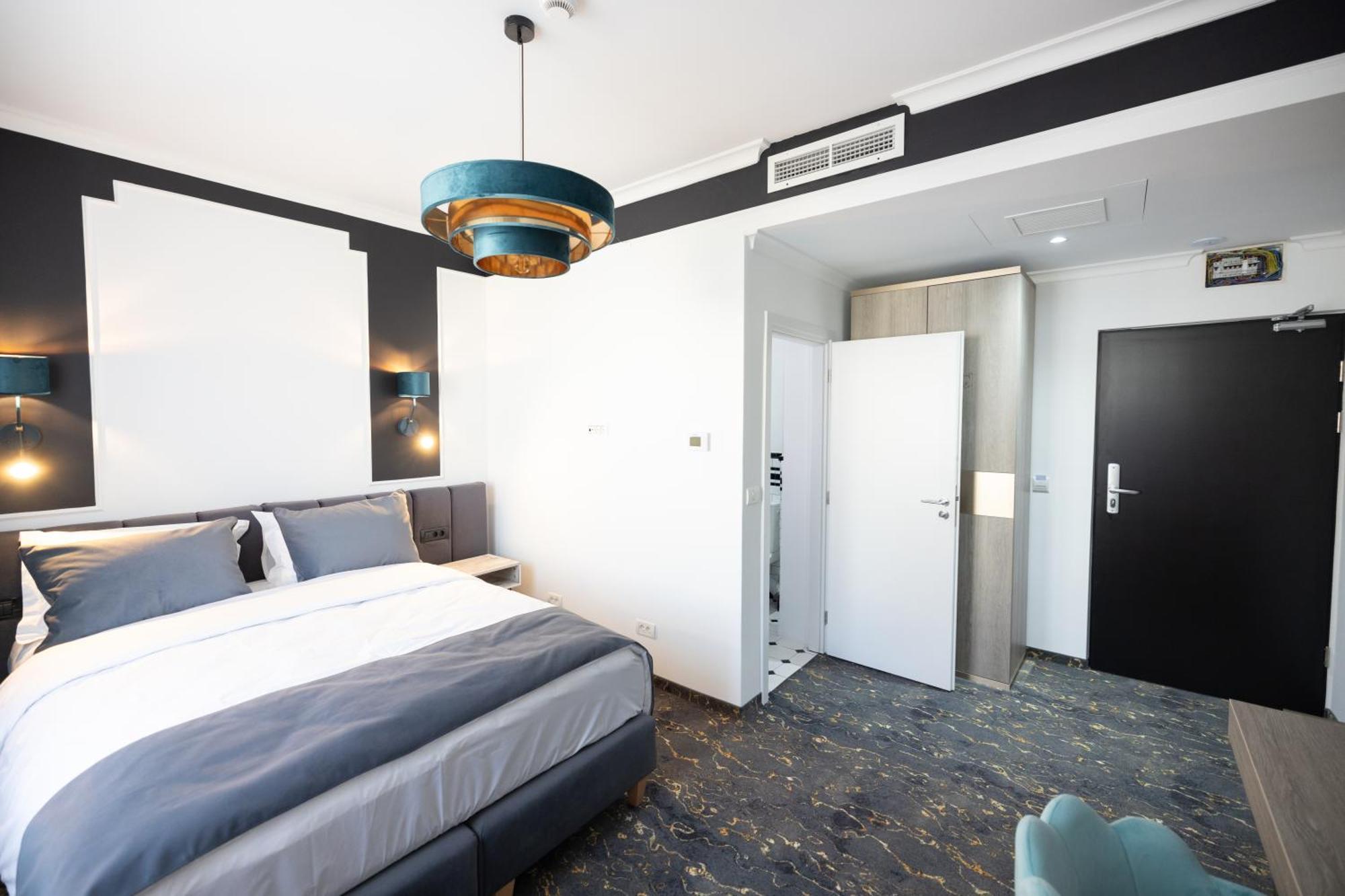 Opera Hotel Temesvár Kültér fotó