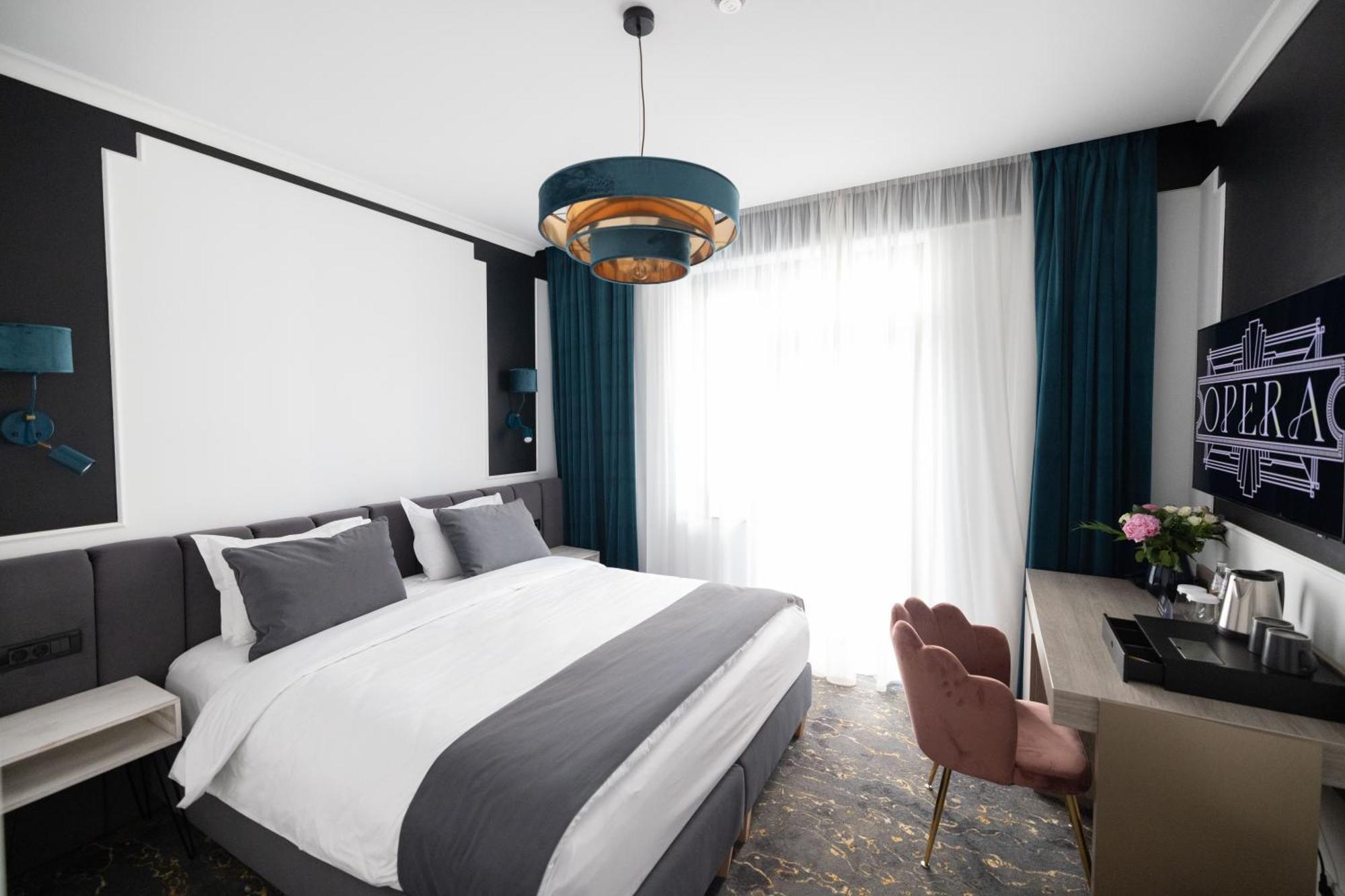 Opera Hotel Temesvár Kültér fotó