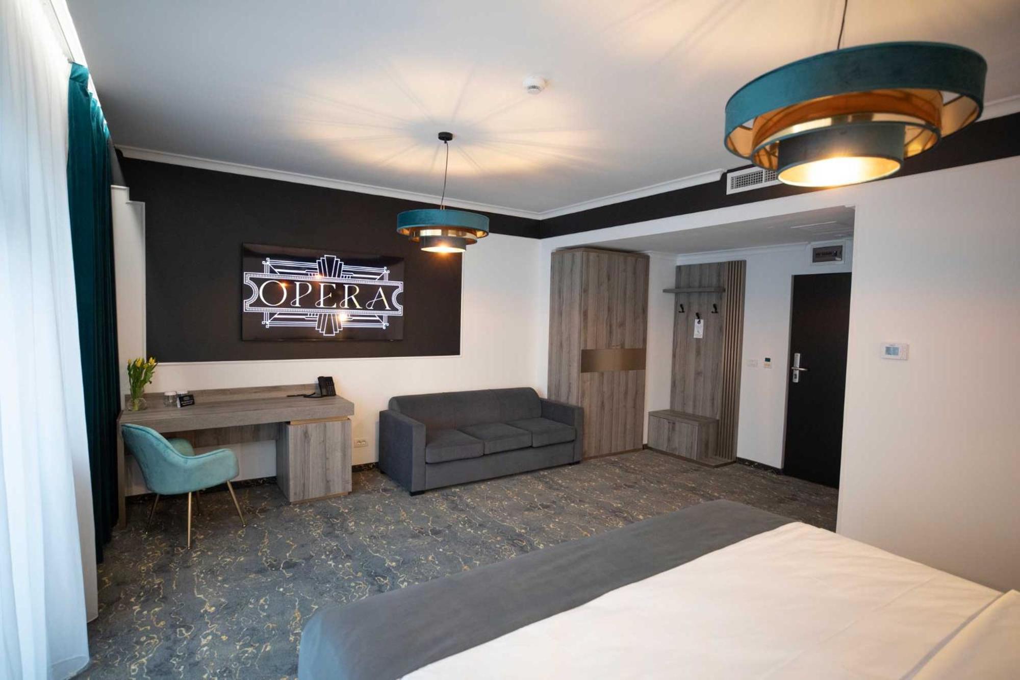 Opera Hotel Temesvár Kültér fotó