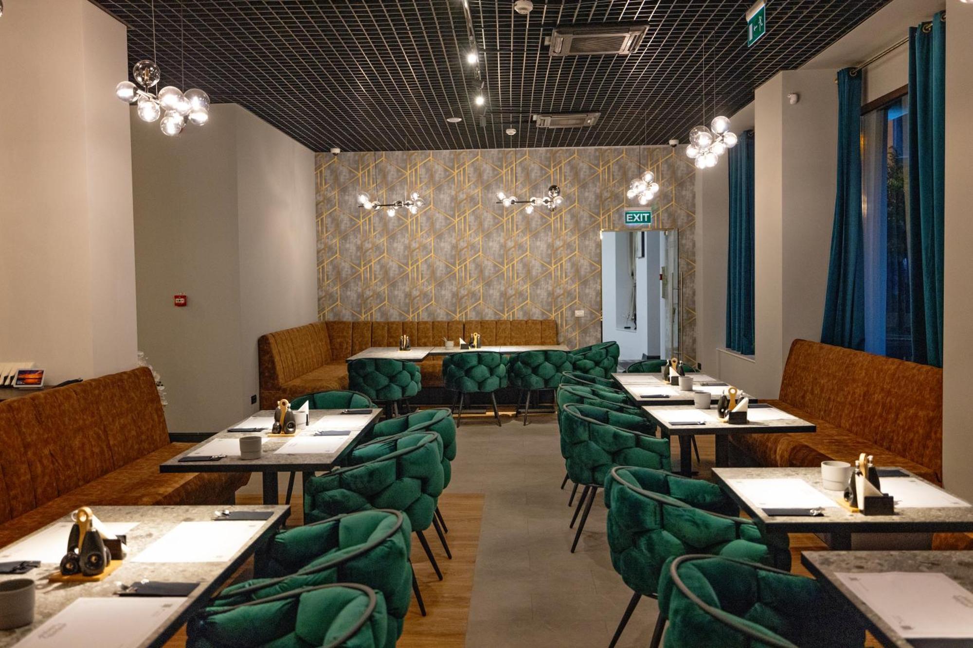 Opera Hotel Temesvár Kültér fotó